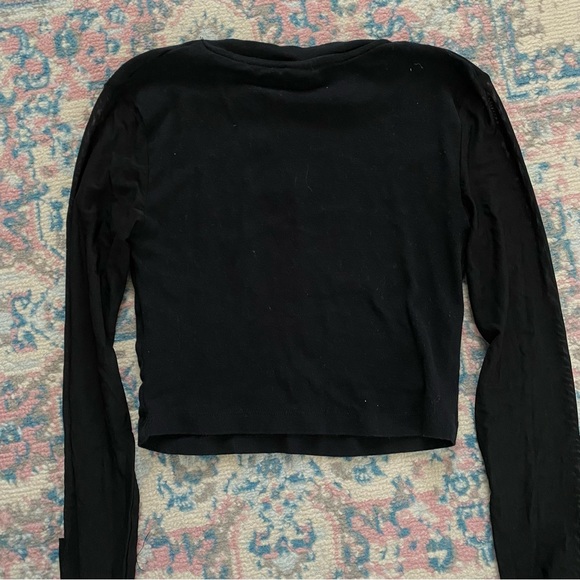 Urban Outfitters black mesh sleeve Crop top - Picture 6 of 6